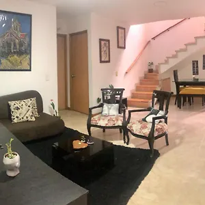Trece Loft Habitación en casa particular