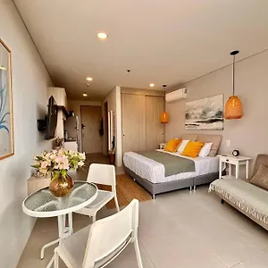 Con Terraza Y Jacuzzi Horizonte , Santa Marta (Magdalena) Colombia